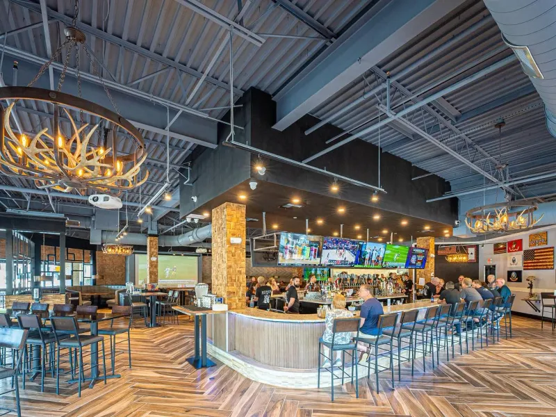 Honor Brewing Company Loudoun taproom and bar
